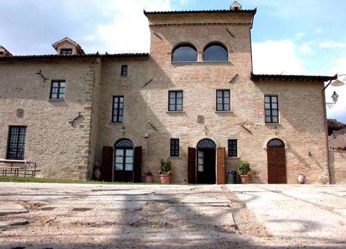 Piosina House | Delightful Retreat in Piosina with Garden and Whirlpool