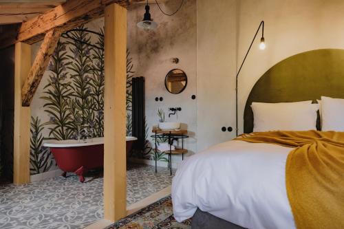 Cesky Krumlov Bed & Breakfast | Discover Monastery Garden Bistro & Rooms - 4-Star Escape