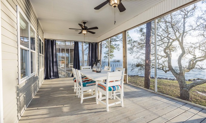 Foley House | Monet On The Bay II: Shared Hot Tub & Pier, 9.6/10 Rating