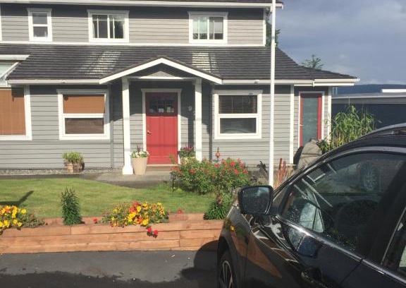 Campbell River Bed & Breakfast | Oceanfront Retreat at Money Pennies Bed and Breakfast