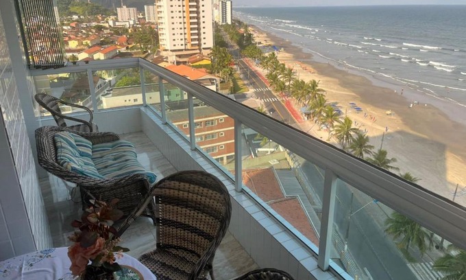 Mongagua Apartment | Seaside Escape in Mongaguá with Oceanfront Views