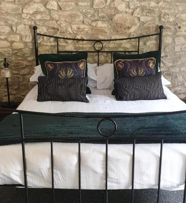 Monkton Bed & Breakfast | Top-Rated Monkton Court House B&B: Pet-Friendly Escape
