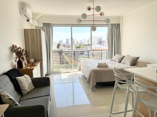 Comuna 10 Apartment | Guest Rated: Monoambiente Luxury at 9.5/10!