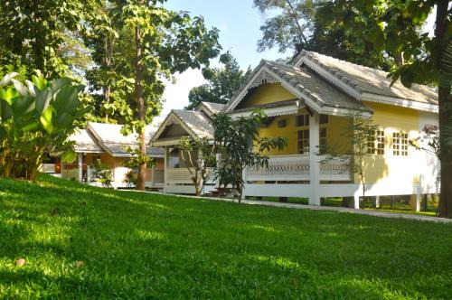 Mae Rim Resort | Relax at Monoceros Resort: Oceanfront Pool & Spa Awaits