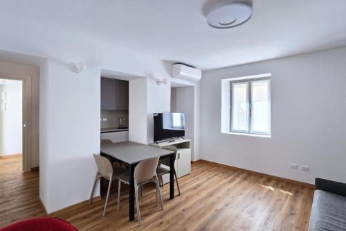 Novara Apartment | Monolocale centro storico