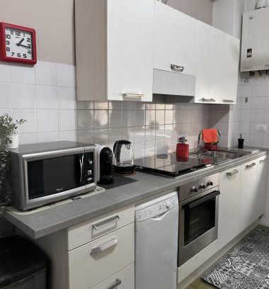 Cenisia Apartment | Convenient Studio Near Metro with Pet-Friendly Perks