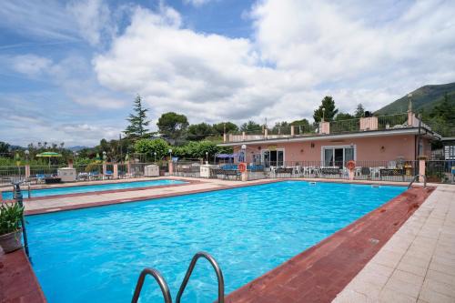 Albenga Apartment | Cozy Loft Studio 43 with Pool & Child-Friendly Amenities