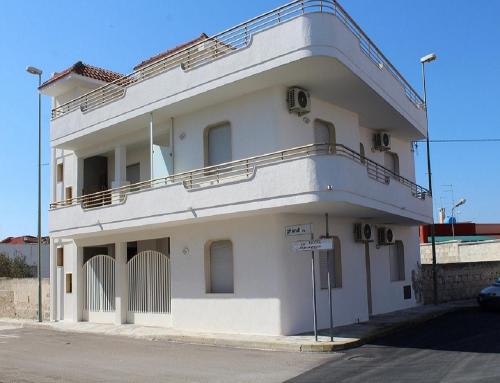 Torre Lapillo Apartment | Explore Monolocale Eddy: Pet & Child Friendly Retreat