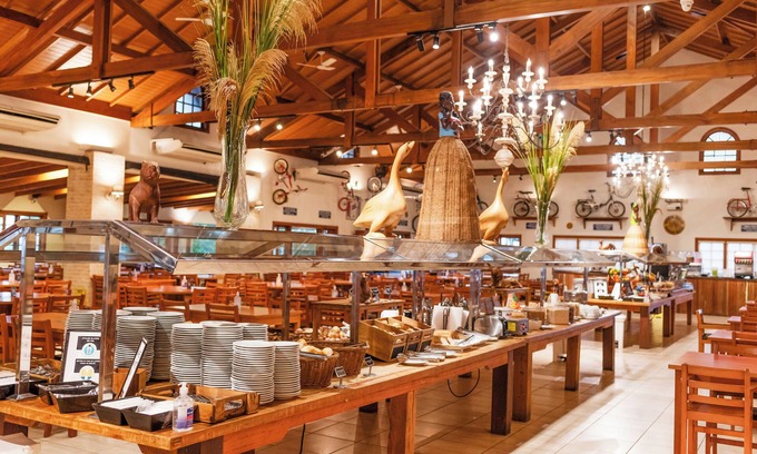 Jardim Philadelphia Resort | Discover Monreale Resort: Water Park Fun and Spa Retreat