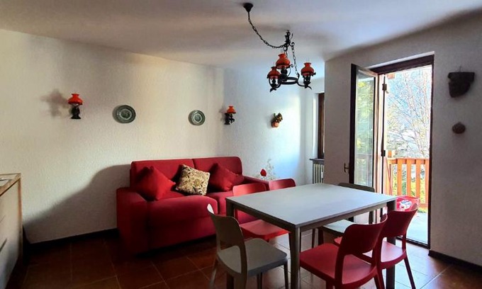 Courmayeur Apartment | Family-Friendly Mont Blanc Apartment with Pet Amenities
