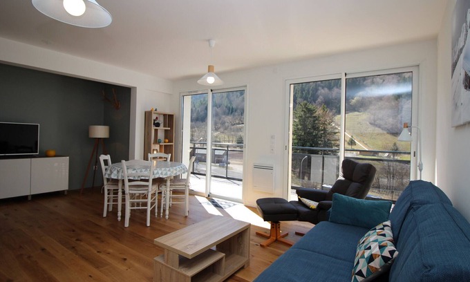 Mont-Dore Apartment | Top-Rated Apartment Le Mont-Dore with Spa & Kitchen