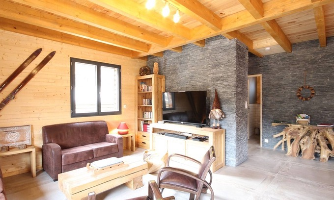 Mont-Dore Ski Chalet | Exceptional Chalet Le Mont-Dore: 5 Bedrooms & Spa Retreat