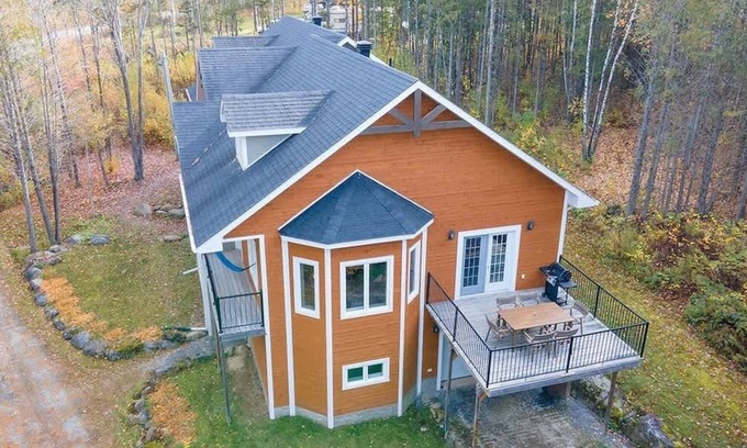 Orford Ski Chalet | Relax at Mont Orford - Spa & Hot Tub Retreat, Rated 9.6