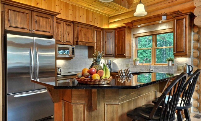 Mont-Tremblant House | Inviting Mont-Tremblant Grande Forêt: Pool & Spa Retreat