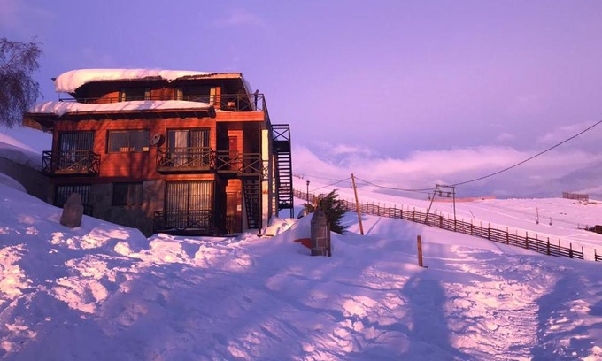 Farellones Apartment | Discover Family-Friendly Retreat at Montaña Blanca