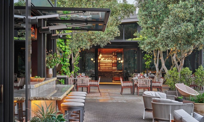 Healdsburg Hotel | Elegant Montage Healdsburg: Spa, Pool & High Ratings!