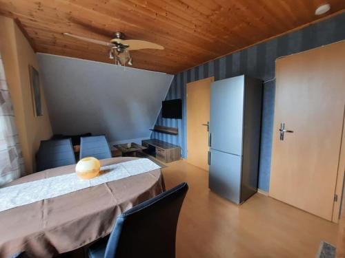 Schortens Apartment | Cozy Garden Apartment with Hot Tub and Pet-Friendly Amenities