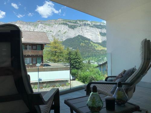 Flims Apartment | Montanas: Luxury Retreat with Fireplace Near Caumasee