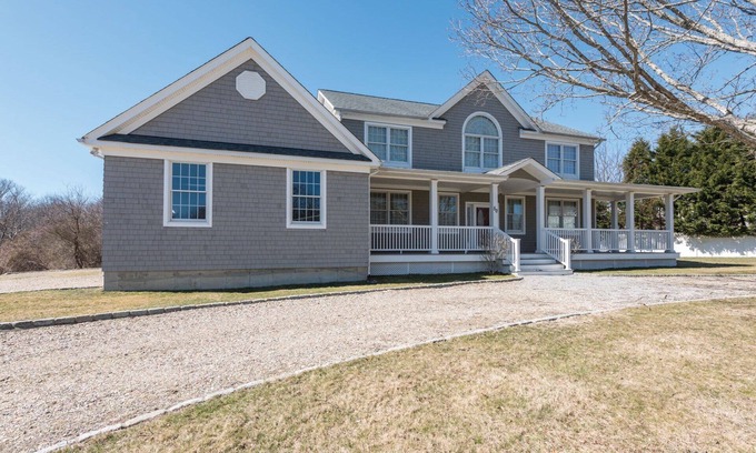 Montauk House | Ideal Montauk Getaway for Families & Friends - Oceanfront Bliss