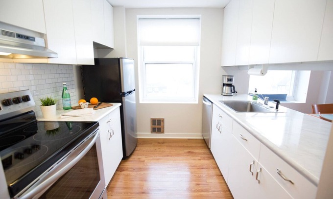 Montauk Condo | Montauk Tower: Beautiful 1 Bedroom Condo in Town Center