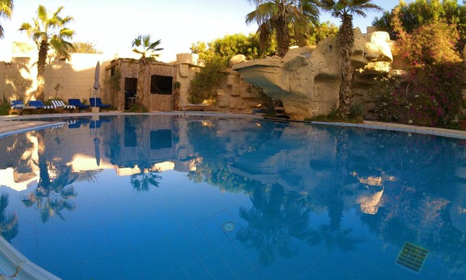 Ras Nasrani Apartment | Montazah Seaside 2 Bedroom Apartment with Ocean View & Pool