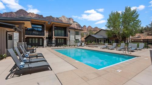 Zion National Park South Entrance Hotel | Relax at Montclair Inn & Suites near Zion National Park