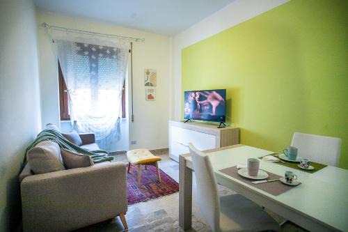 L'Aquila Apartment | Monte Camicia: Cozy City Center Retreat for Families & Pets