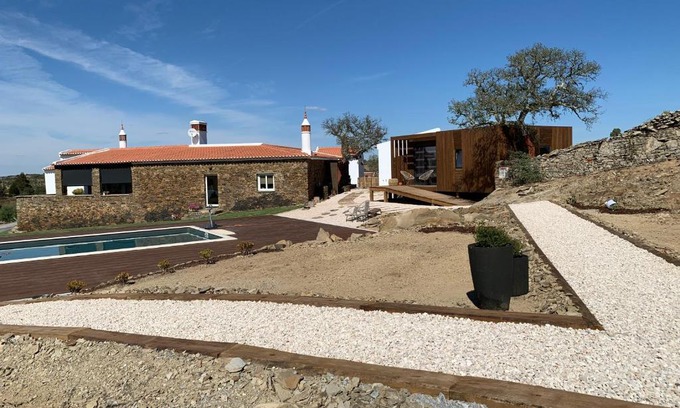 Almodovar e Graca dos Padroes House | Idyllic Monte Clérigo Casas de Campo with Oceanfront Views