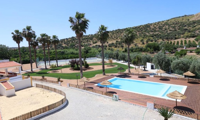 Elvas Bed & Breakfast | Discover Monte da Graça: Oceanfront Getaway with Pool