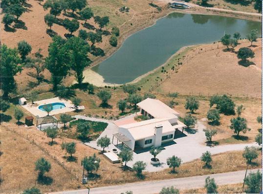 Montemor-o-Novo House | Relax at Monte da Pereira: Oceanfront, Pet-Friendly Escape