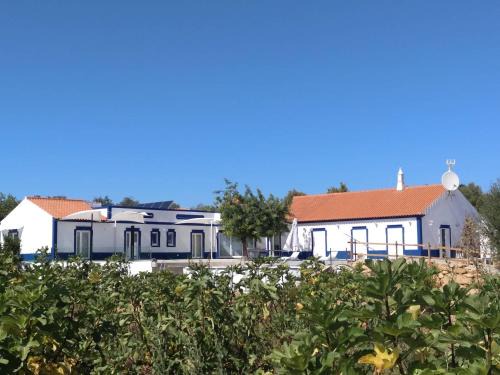 Olhao Bed & Breakfast | Oceanfront Bliss at Monte das Perdizes - Guest Rated 9.7