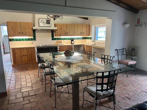 Montijo House | Idyllic Monte do Lago: Oceanfront Retreat with Private Beach