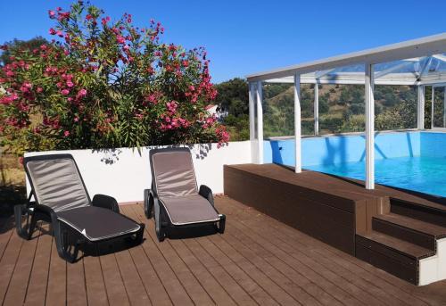 Santa Cruz House | Monte do Parral: Oceanfront Retreat with Family-Friendly Perks
