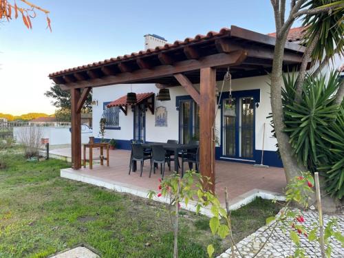 Canha Villa | Monte Velho Country House: Discover a Family-Friendly Retreat