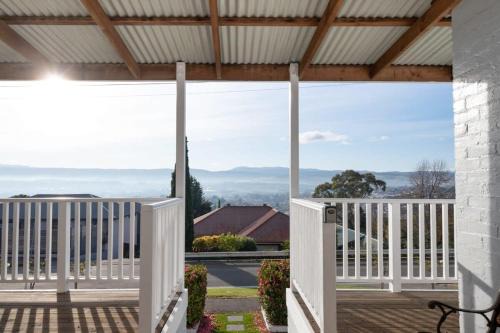 Newstead House | Monte-Vista: Convenient City Access with Family-Friendly Amenities