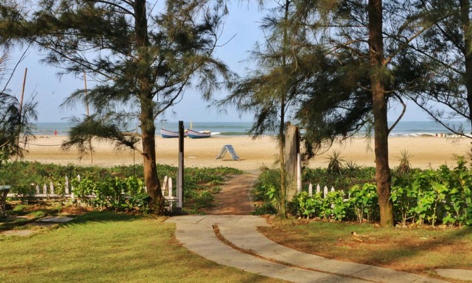 Morjim Resort | Beachfront Bliss at Montego Bay Beach Village in Morjim