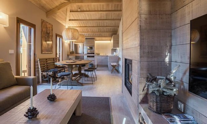 Panticosa Cottage | Elegant MONTELIA Penthouse with Lake View & Spa