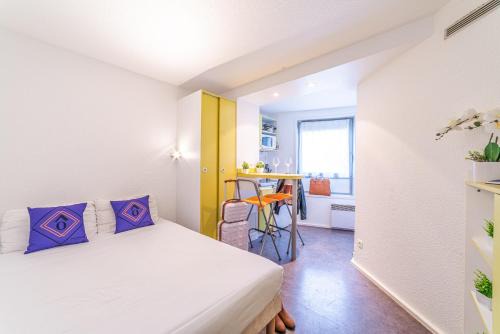Center Apartment | Comfortable Stay at Montempô Apparthôtel Evry with Pool