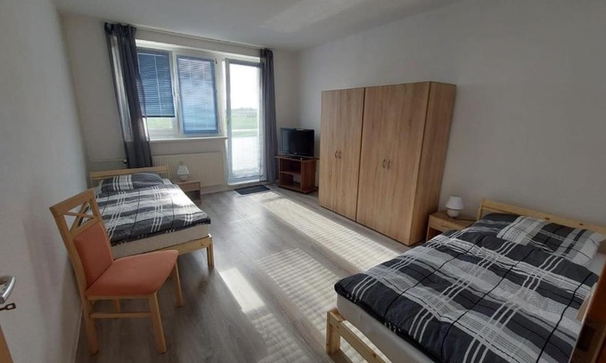 Wefensleben Apartment | Comfortable Monteur Apartment TMS 14 L - Pet & Child Friendly