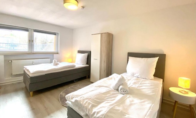 Aschersleben Apartment | Comfortable Apartment for 4 with Balcony and Smart-TV