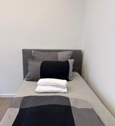 Schonnebeck Apartment | Budget-Friendly Monteurwohnung Apartment with Parking Space