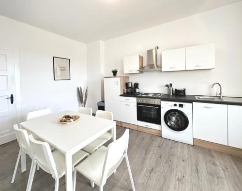 Hattingen Apartment | Cozy Monteurwohnung with Balcony & Unique Amenities