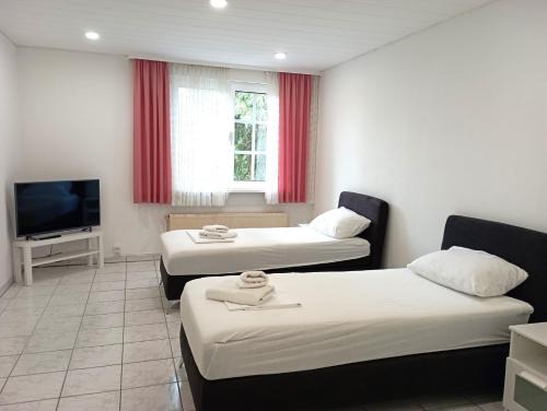 West Apartment | Family-Friendly Ferienwohnungen Anna for Memorable Stays