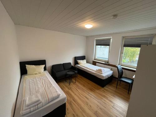 Neumuenster Apartment | Comfortable Monteurwohnungen Near Holsten Galerie