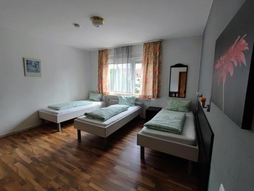 Waldbronn House | Budget-Friendly Rooms at Monteurzimmer - Waldbronn