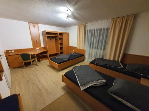 Rheinmunster Apartment | Cozy Rooms with Shared Kitchen Near the Rhine River
