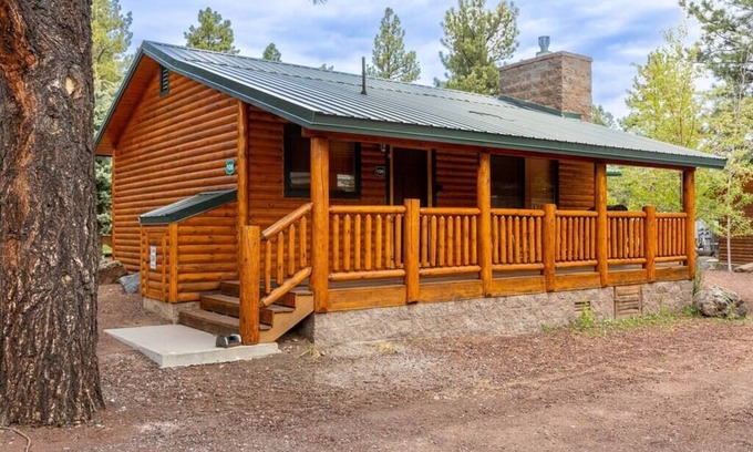 Greer Cabin | Premier Monteverde Getaway: Family & Pet Friendly Retreat