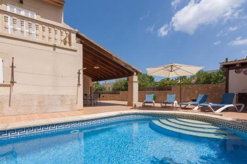 Urbanizacion Mont Ferrutx Ski Chalet | Coastal Retreat at Montferrutx - 4-Star Oceanfront Escape
