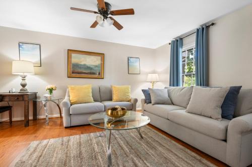 Montgomery Village House | Montgomery Village Vacation Home