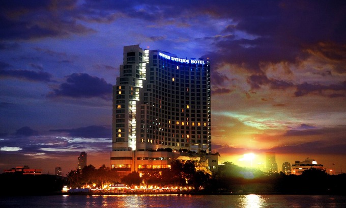 Bang Kho Laem Hotel | Elegant Montien Riverside Hotel Bangkok: Pool & Spa Retreat